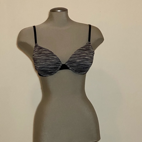 Victoria Secret PINK Push Up Bra - Picture 1 of 2